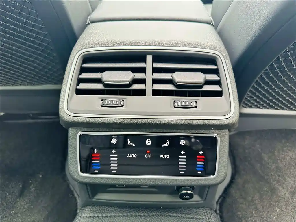 Audi A6L 2025 — фото 11