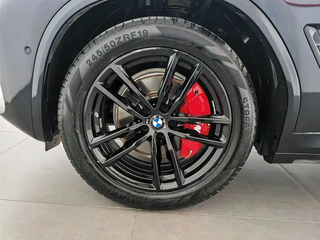 BMW X4 2021 — фото 17