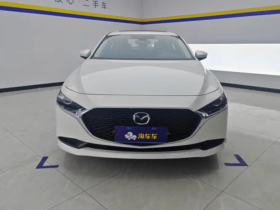 Mazda 3 Axela 2026