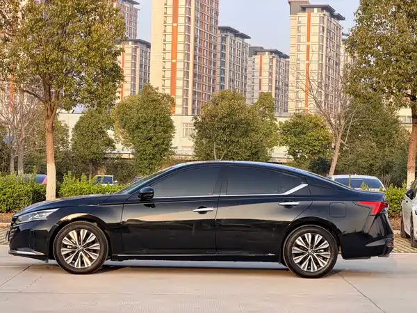 Nissan Teana 2022