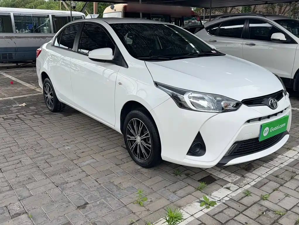 Toyota Yaris L 2019 — фото 23