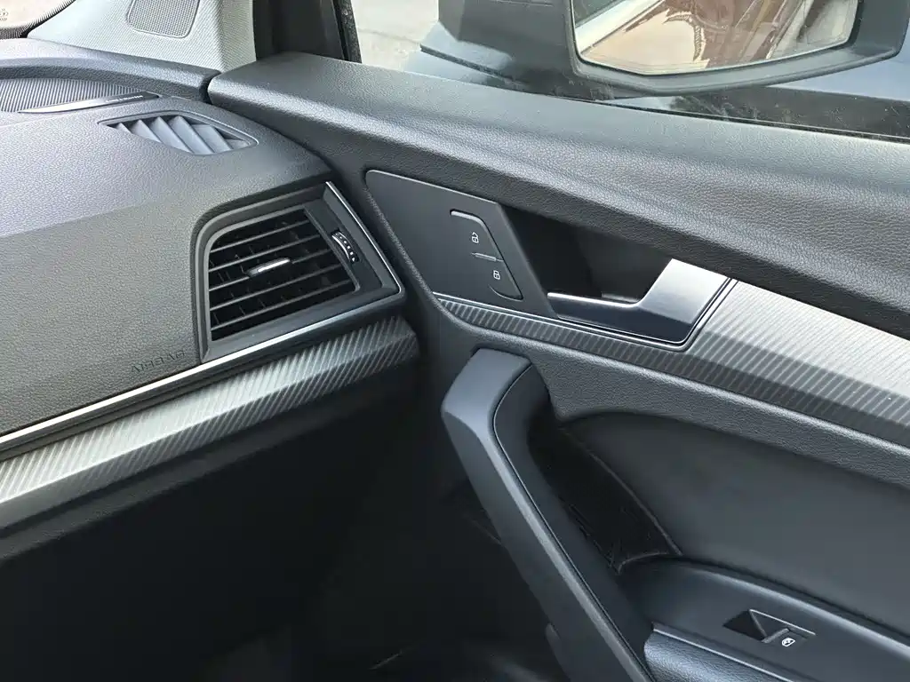 Audi Q5L 2019 — фото 18
