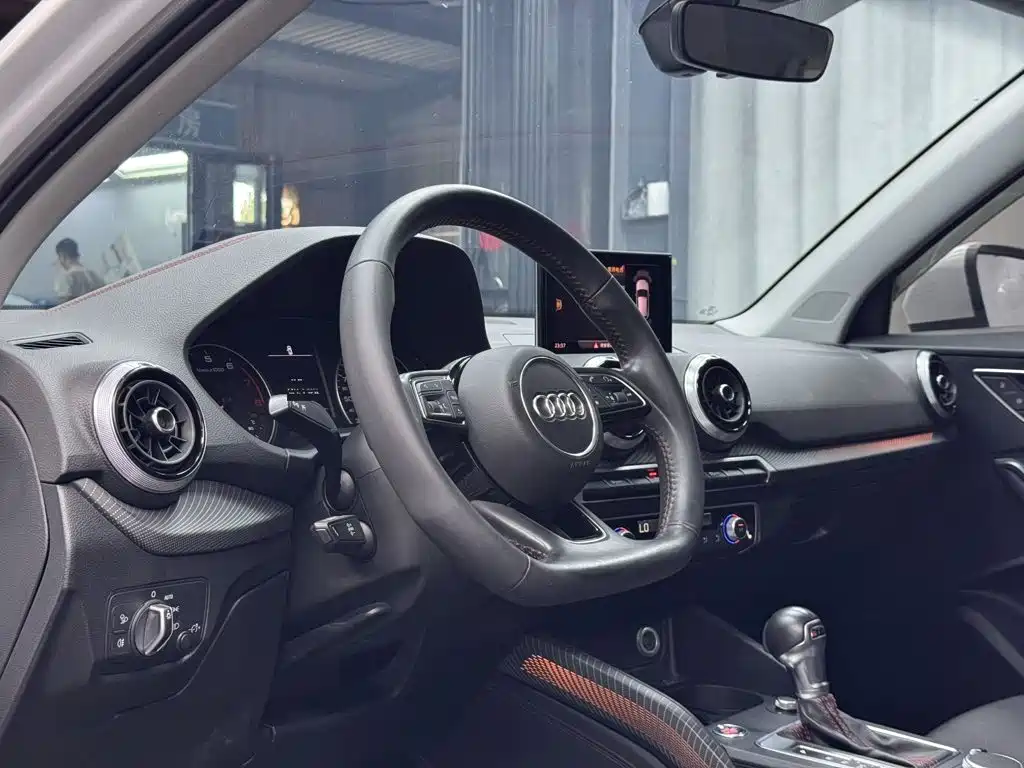 Audi Q2L 2022