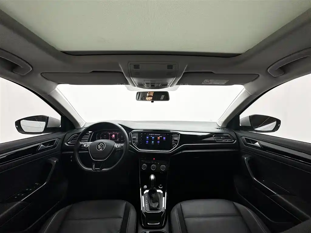 Volkswagen T-Roc 2021 — фото 8