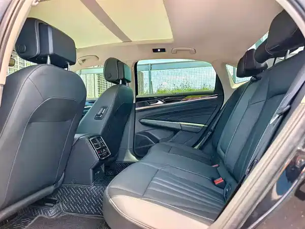 Volkswagen Passat 2025