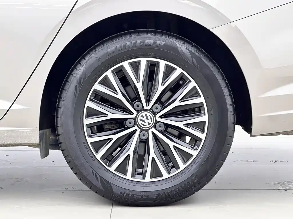 Volkswagen Sagitar 2020 — фото 10