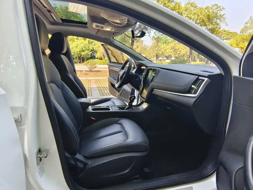 Roewe i6 Classic 2020 — фото 7