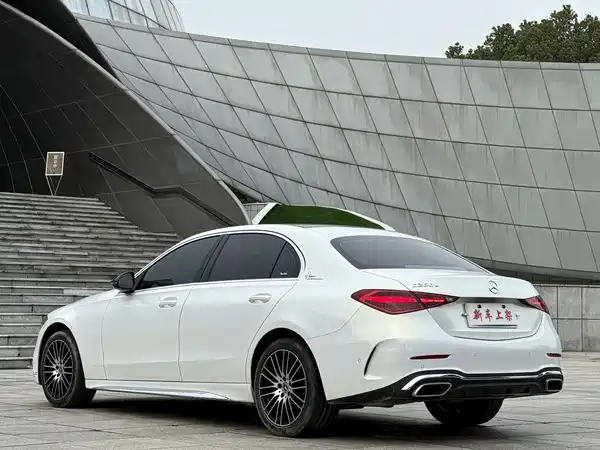 Mercedes-Benz C-Class 2022