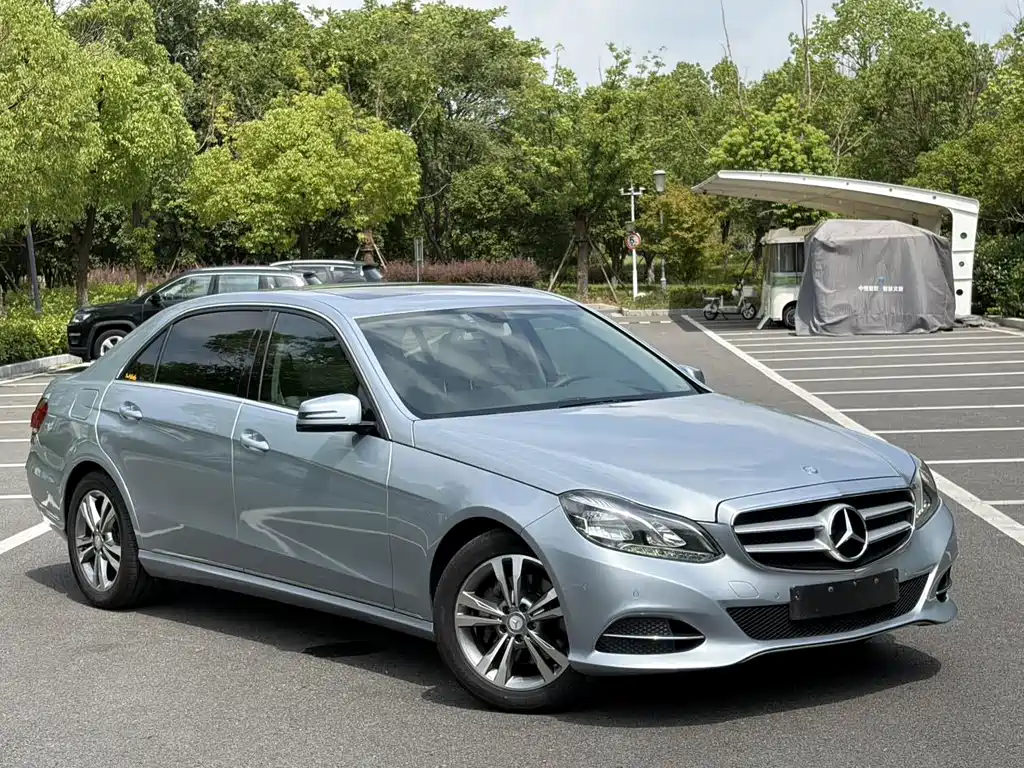 Mercedes-Benz E-Class 2013 — фото 3