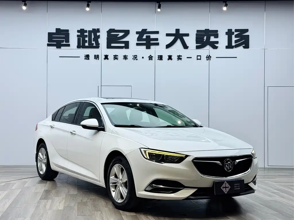 Buick Regal 2018 — фото 1