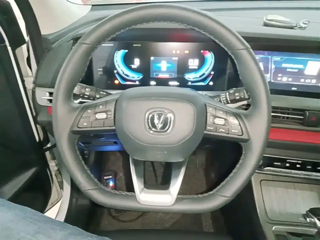 Changan CS55PLUS 2021 — фото 11