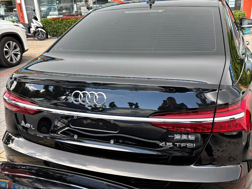 Audi A6L 2023 — фото 6