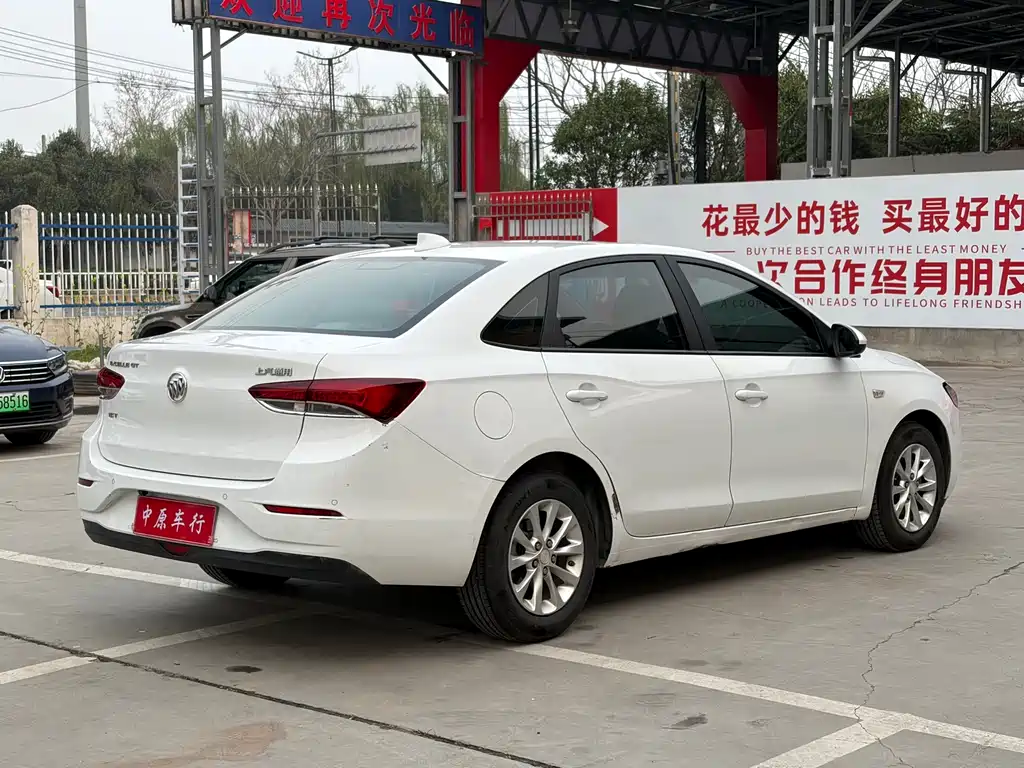 Buick Excelle 2019 — фото 17