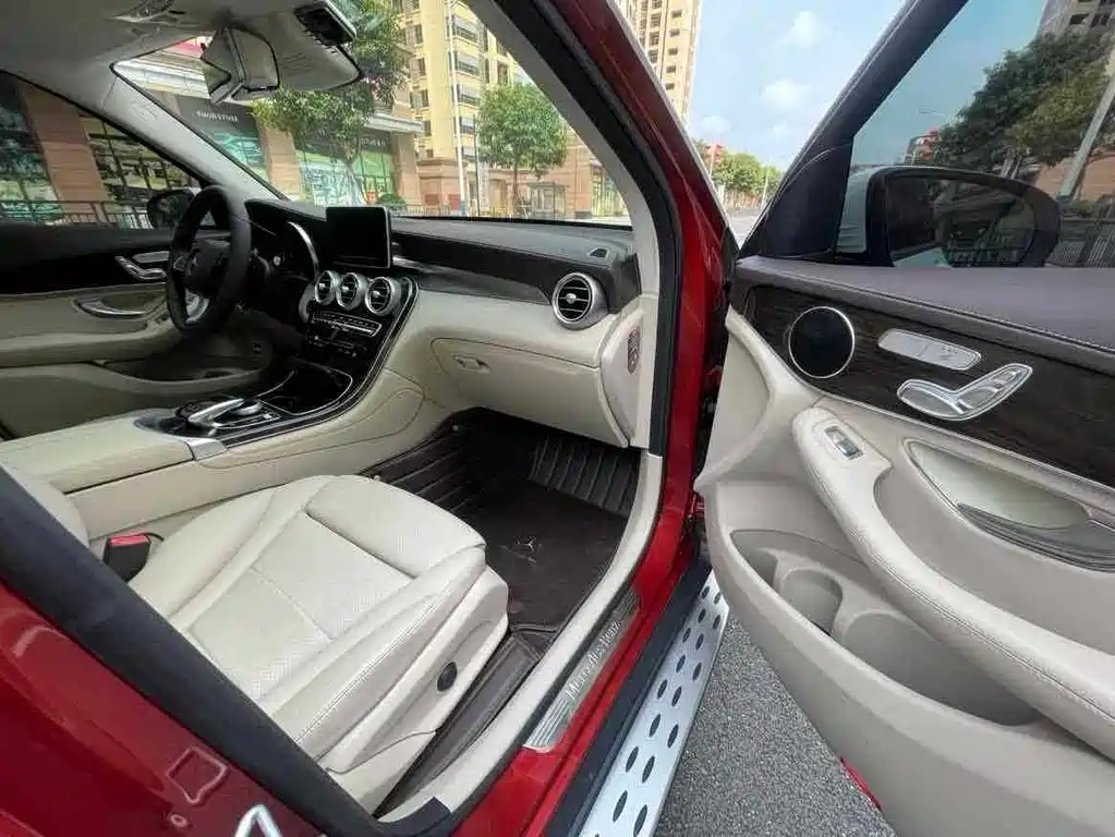 Mercedes-Benz GLC 2016 — фото 14