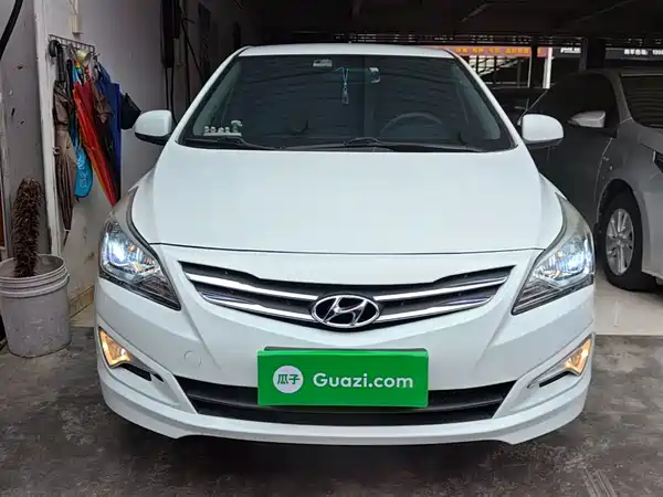 Hyundai Accent 2014