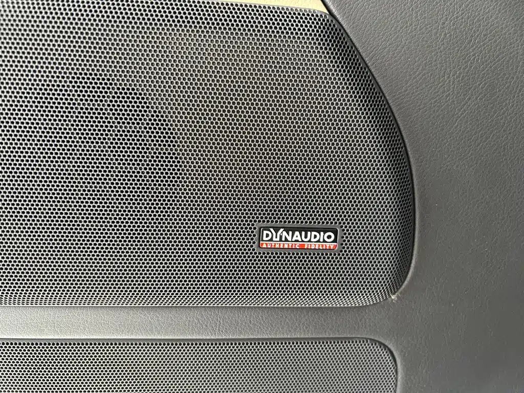 Volkswagen Multivan 2015 — фото 17