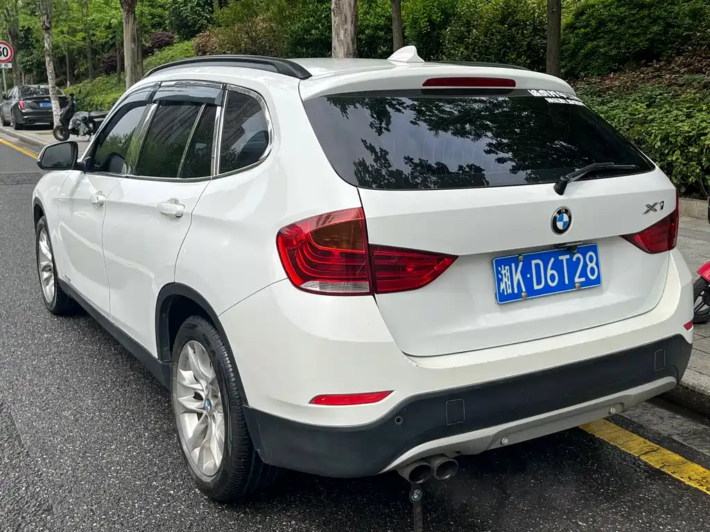 BMW X1 2015 — фото 5