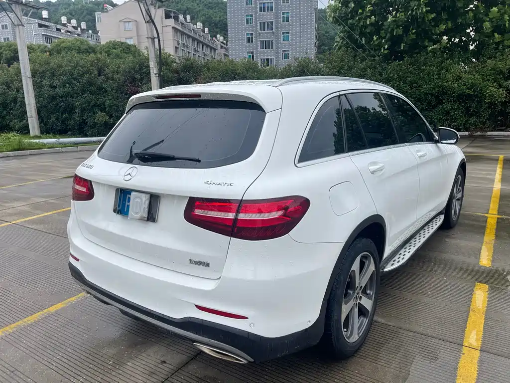 Mercedes-Benz GLC 2017 — фото 7
