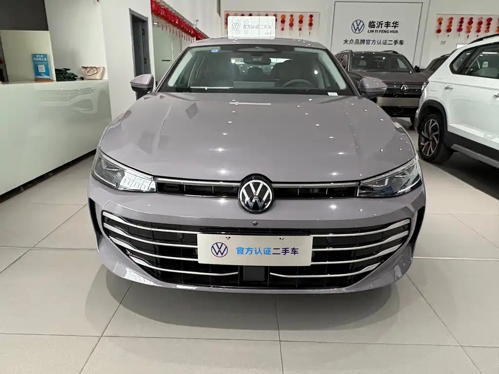 Volkswagen Passat 2024