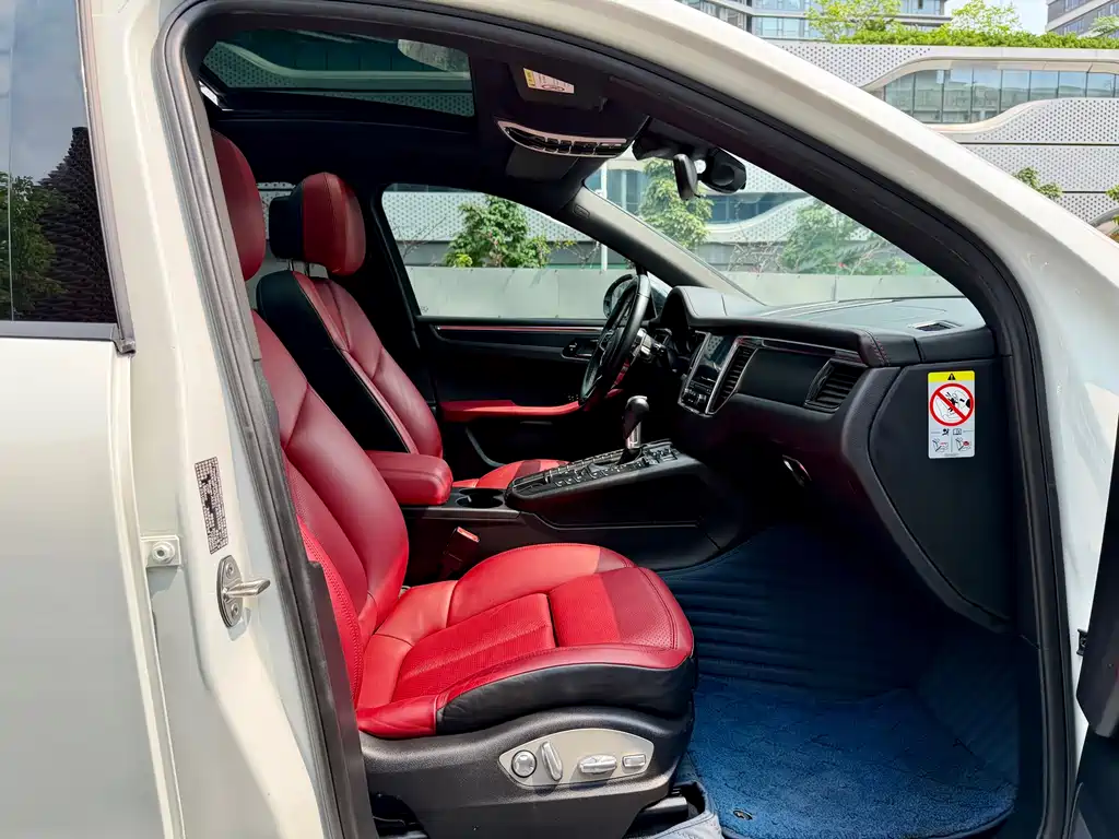 Porsche Macan 2018 — фото 20