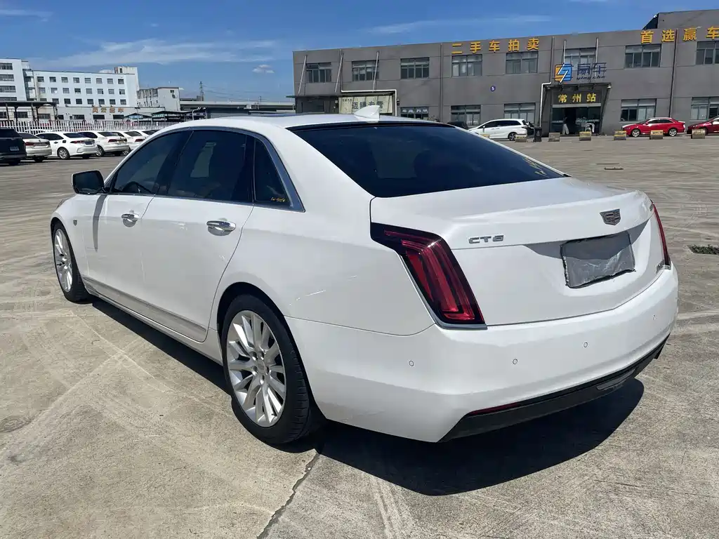 Cadillac CT6 2017 — фото 26