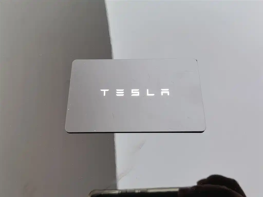 Tesla Model 3 2023 — фото 19