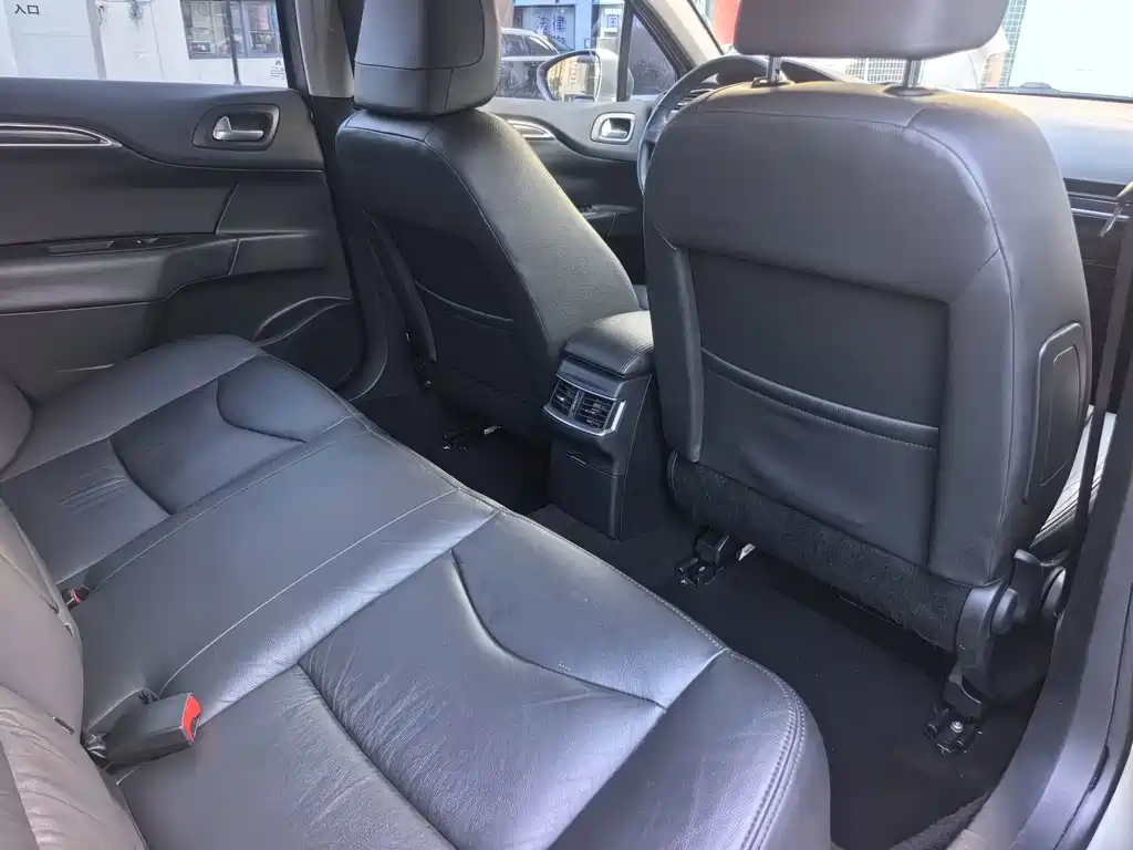 Citroën C4L 2015 — фото 10