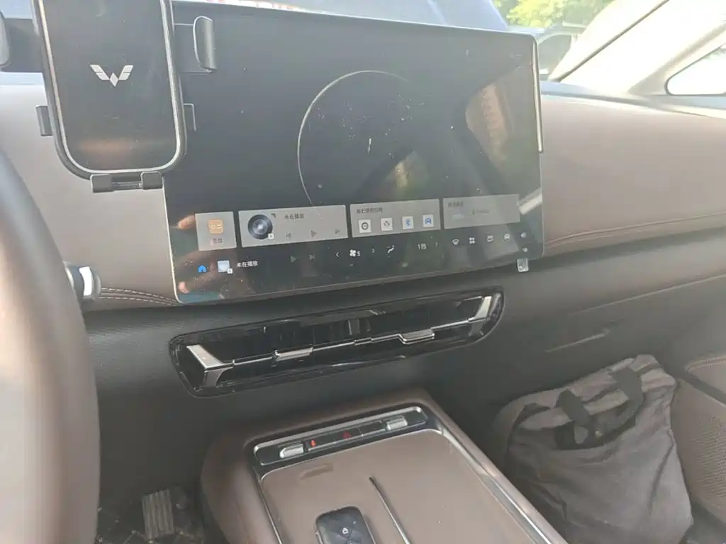 Wuling Starlight 730 New Energy 2025 — фото 13