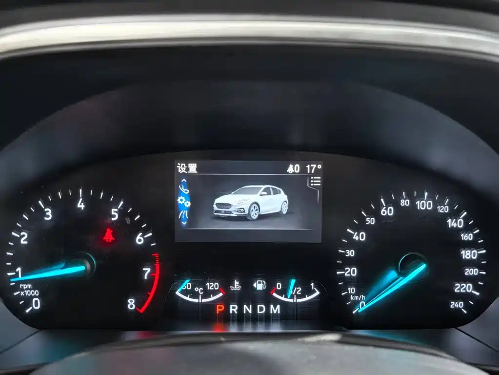 Ford Focus Active 2020 — фото 15