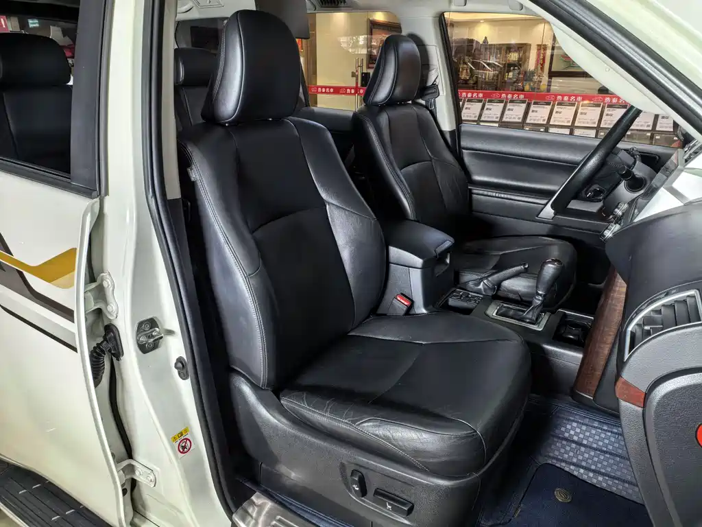 Toyota Prado 2017 — фото 17