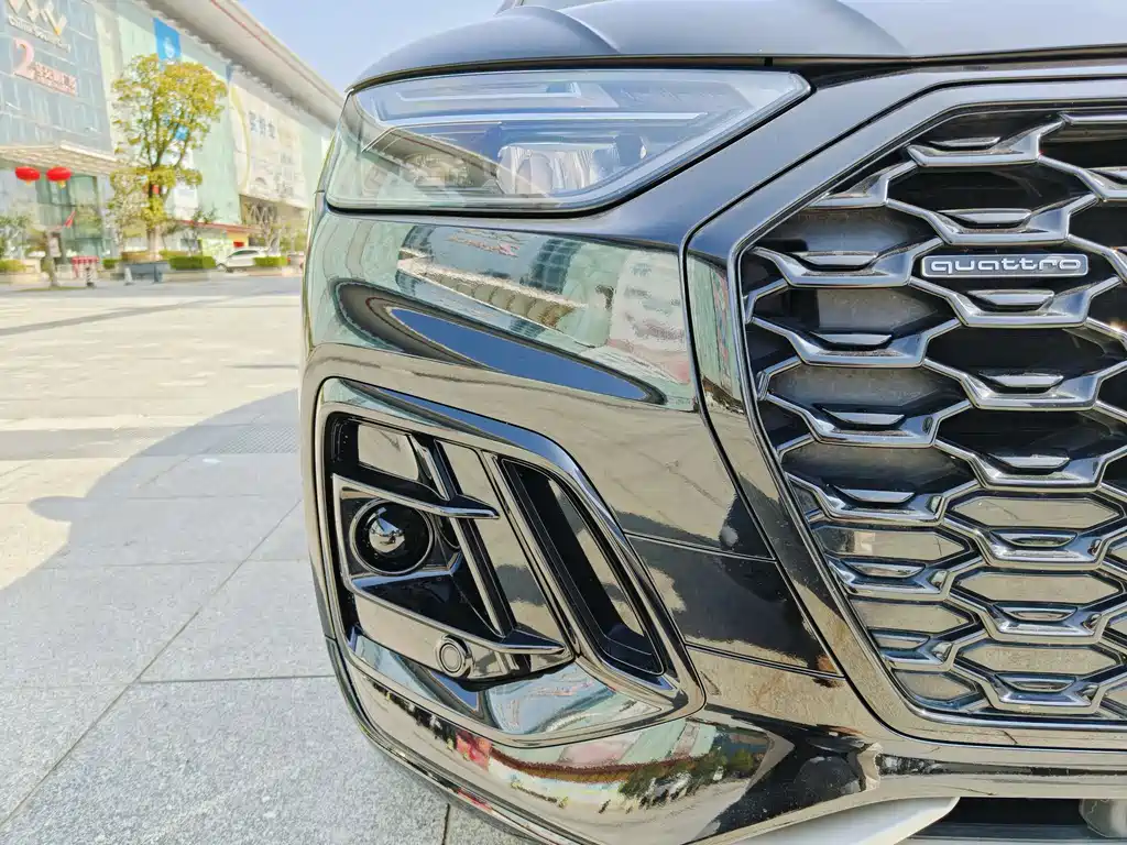 Audi Q5L Sportback 2022 — фото 9