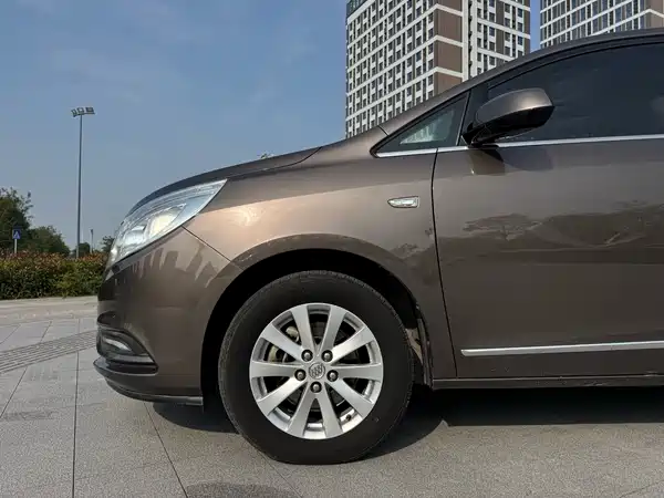 Buick GL8 2017