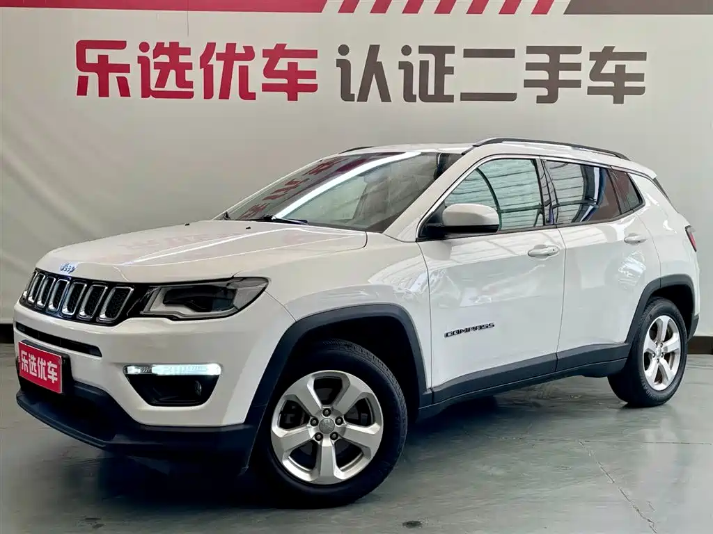 Jeep Compass 2017 — фото 1