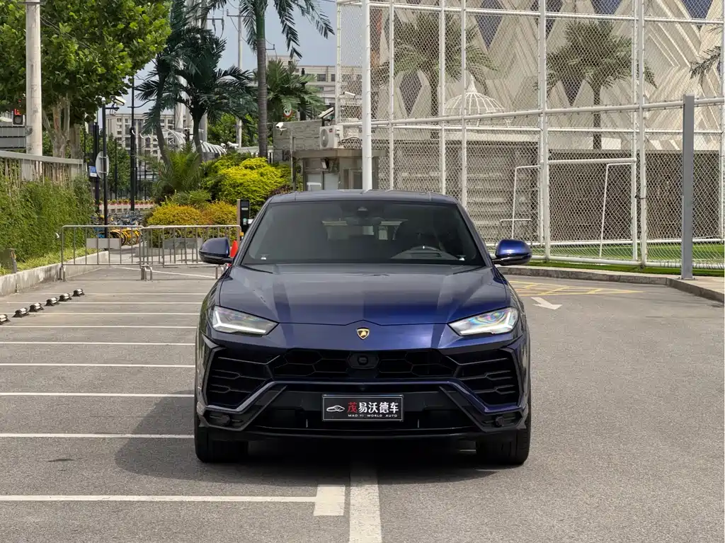 Lamborghini Urus 2020 — фото 2