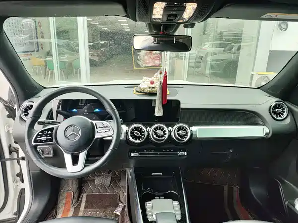 Mercedes-Benz GLB 2020