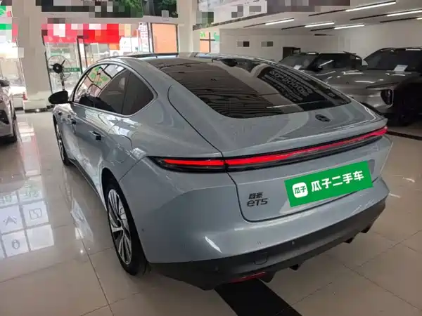 NIO ET5 2023