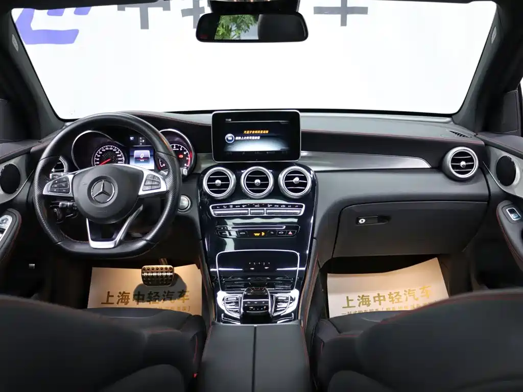 Mercedes-Benz GLC AMG 2018 — фото 11
