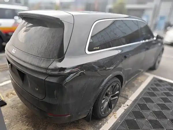 Li Auto L9 2025