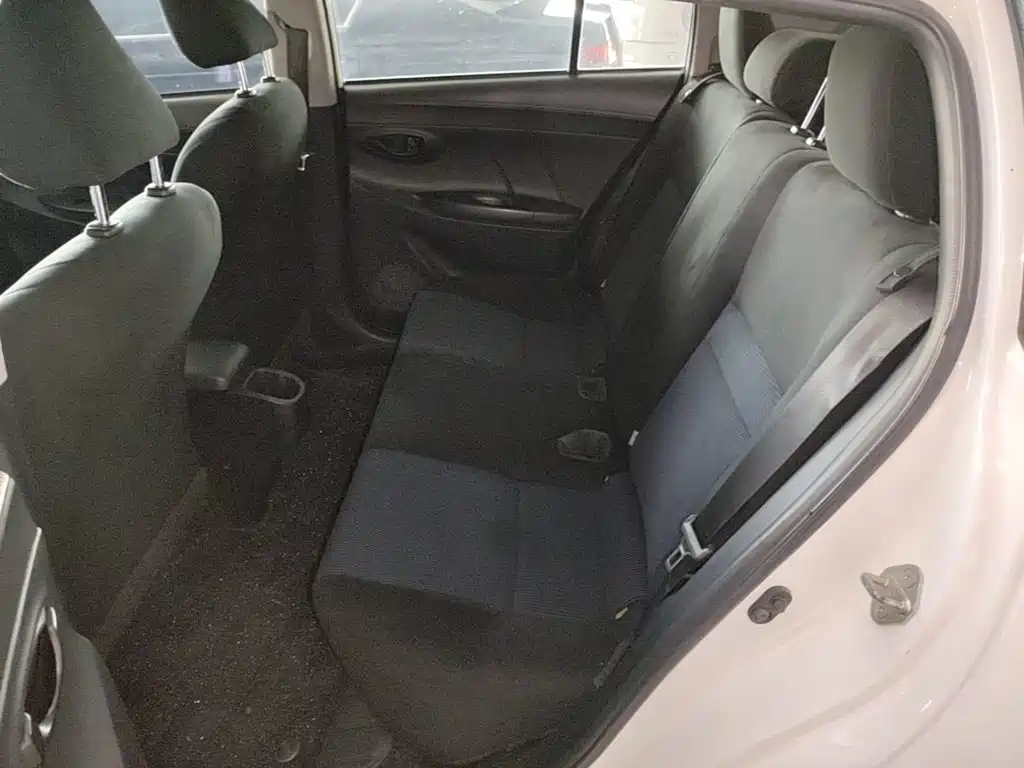 Toyota Yaris L 2018 — фото 17