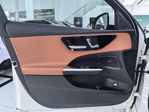 Mercedes-Benz C-Class 2022