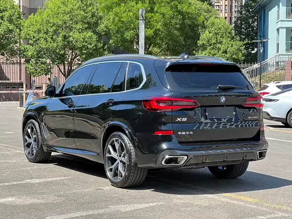BMW X5 2022