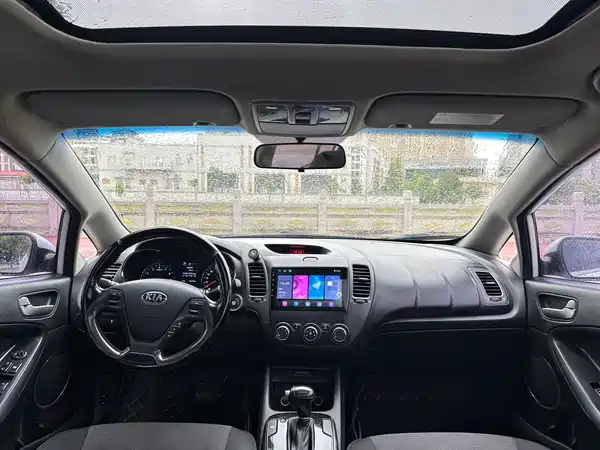 Kia K3 2016