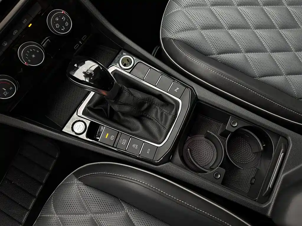Volkswagen Sagitar 2023 — фото 14