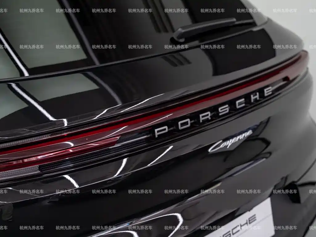 Porsche Cayenne 2025 — фото 12