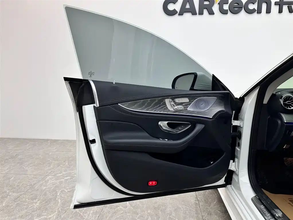 Mercedes-Benz CLS 2021 — фото 16