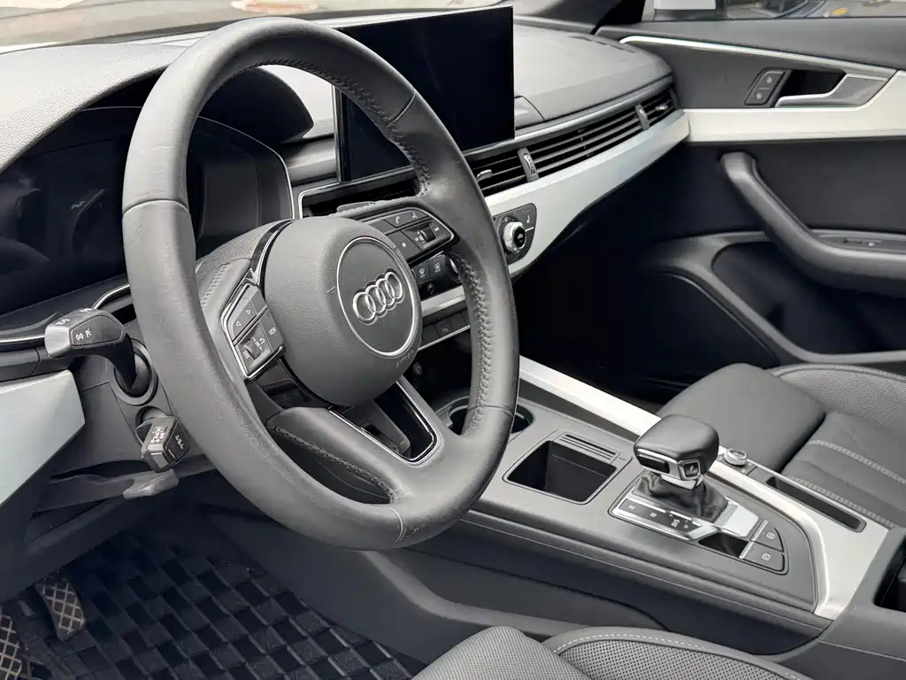 Audi A4L 2022 — фото 13