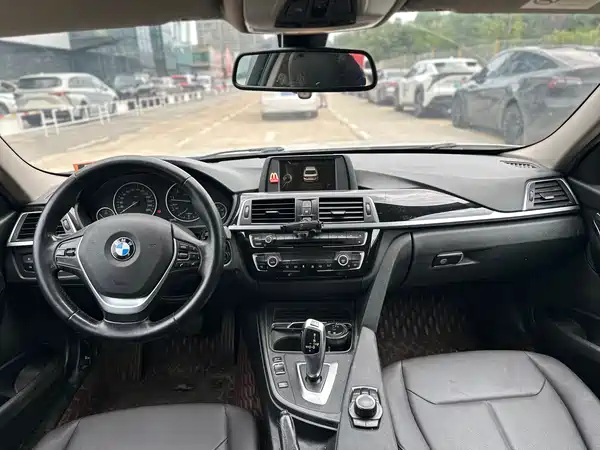 BMW 3 Series 2017