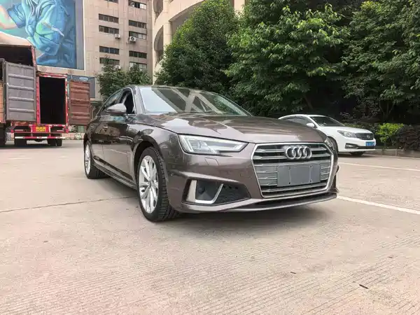Audi A4L 2019