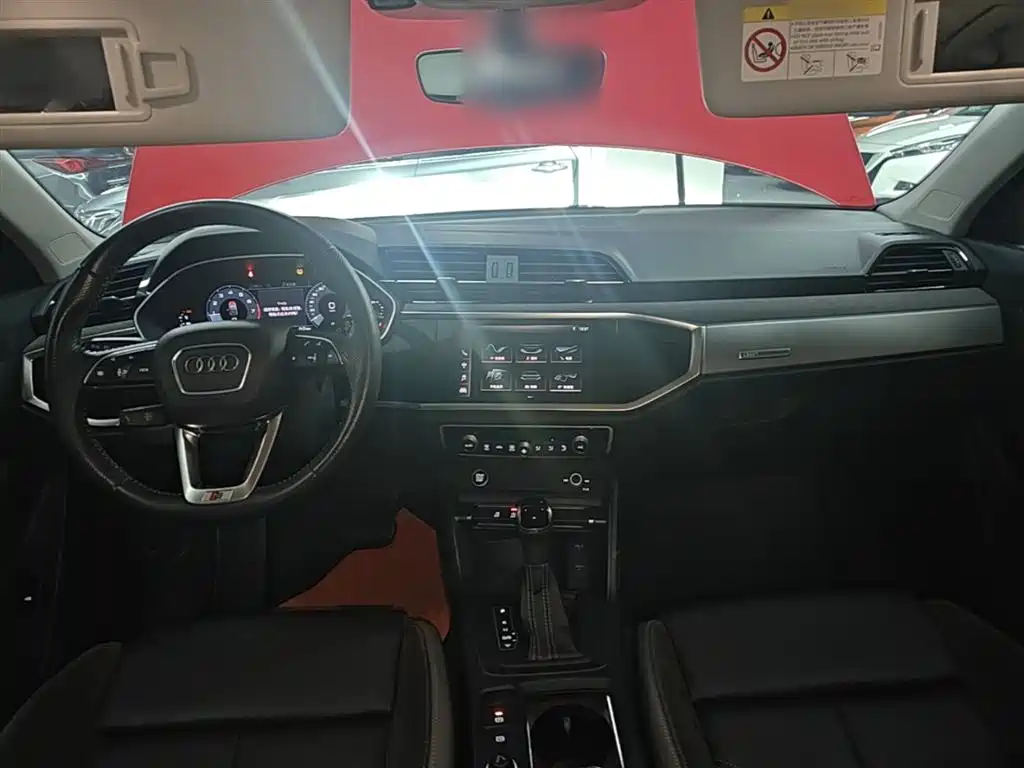 Audi Q3 Sportback 2021 — фото 10
