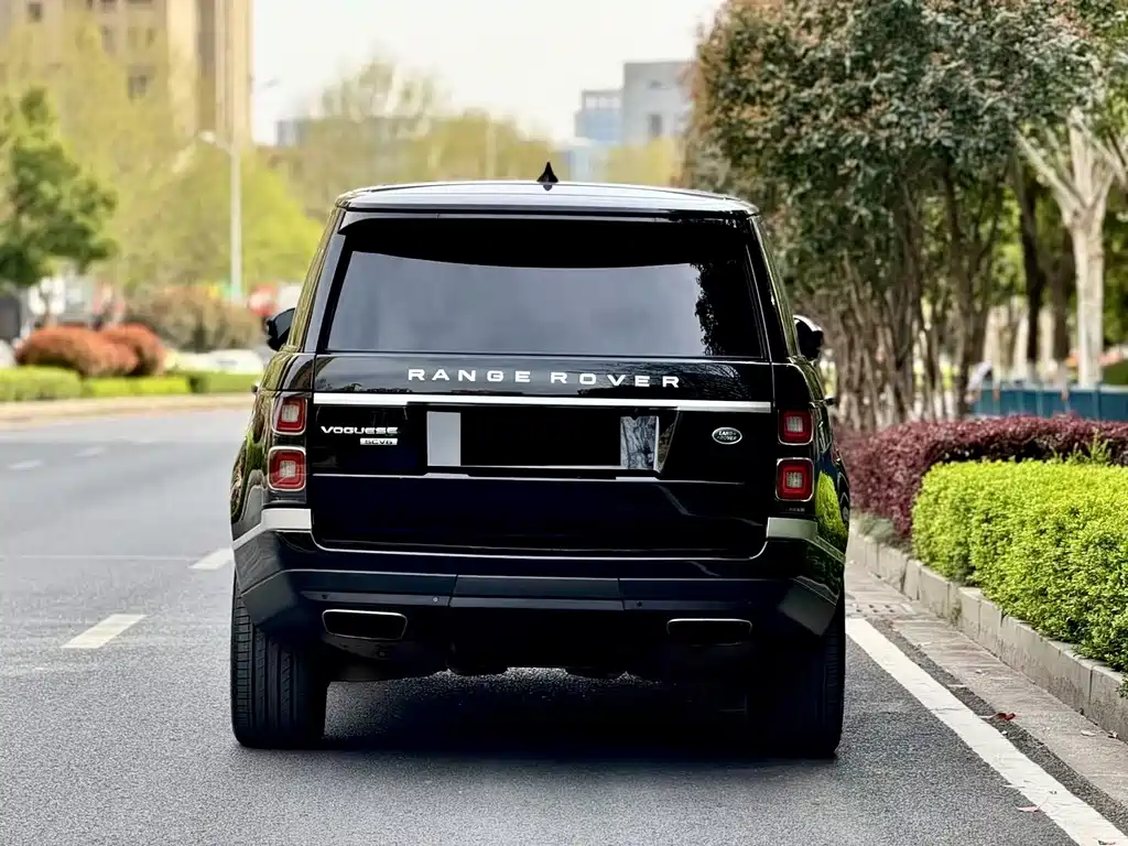 Land Rover Range Rover 2018 — фото 12